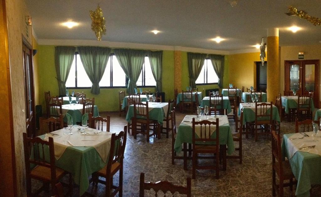 Hotel Restaurante Jarilla מראה חיצוני תמונה