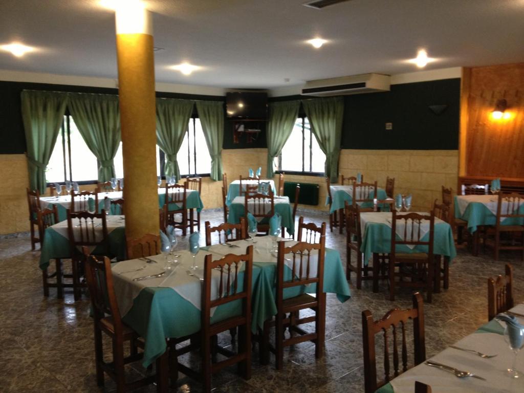 Hotel Restaurante Jarilla מראה חיצוני תמונה